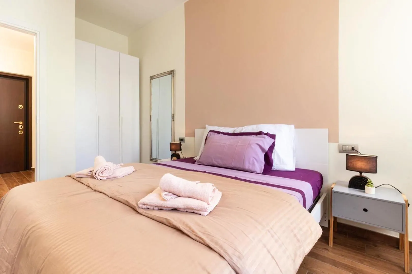 Como Centro - Perfect Couple'S Escape